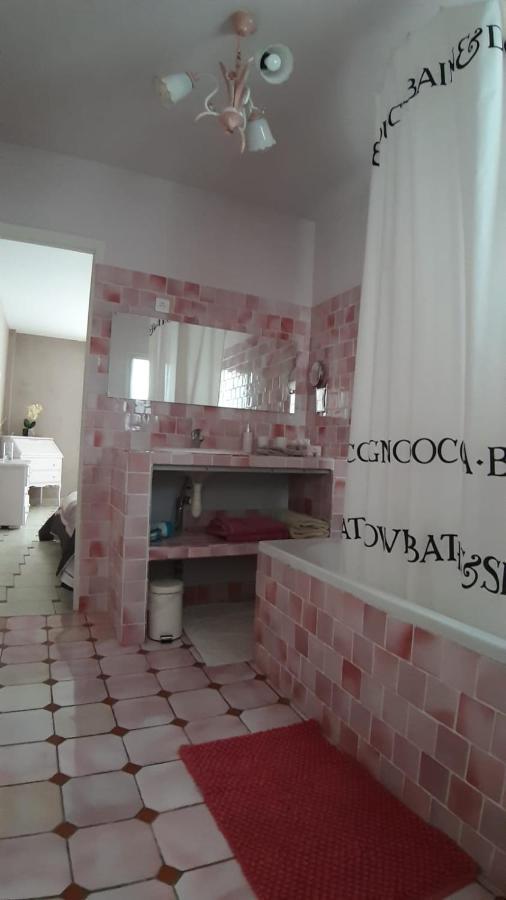 Mas Des Cigognes Bed & Breakfast Le Thor Eksteriør bilde