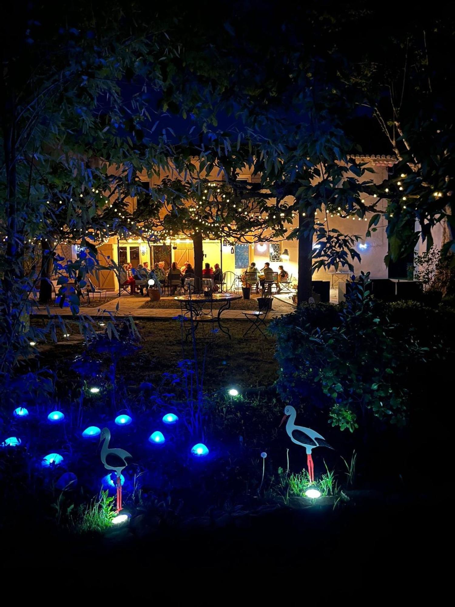 Mas Des Cigognes Bed & Breakfast Le Thor Eksteriør bilde