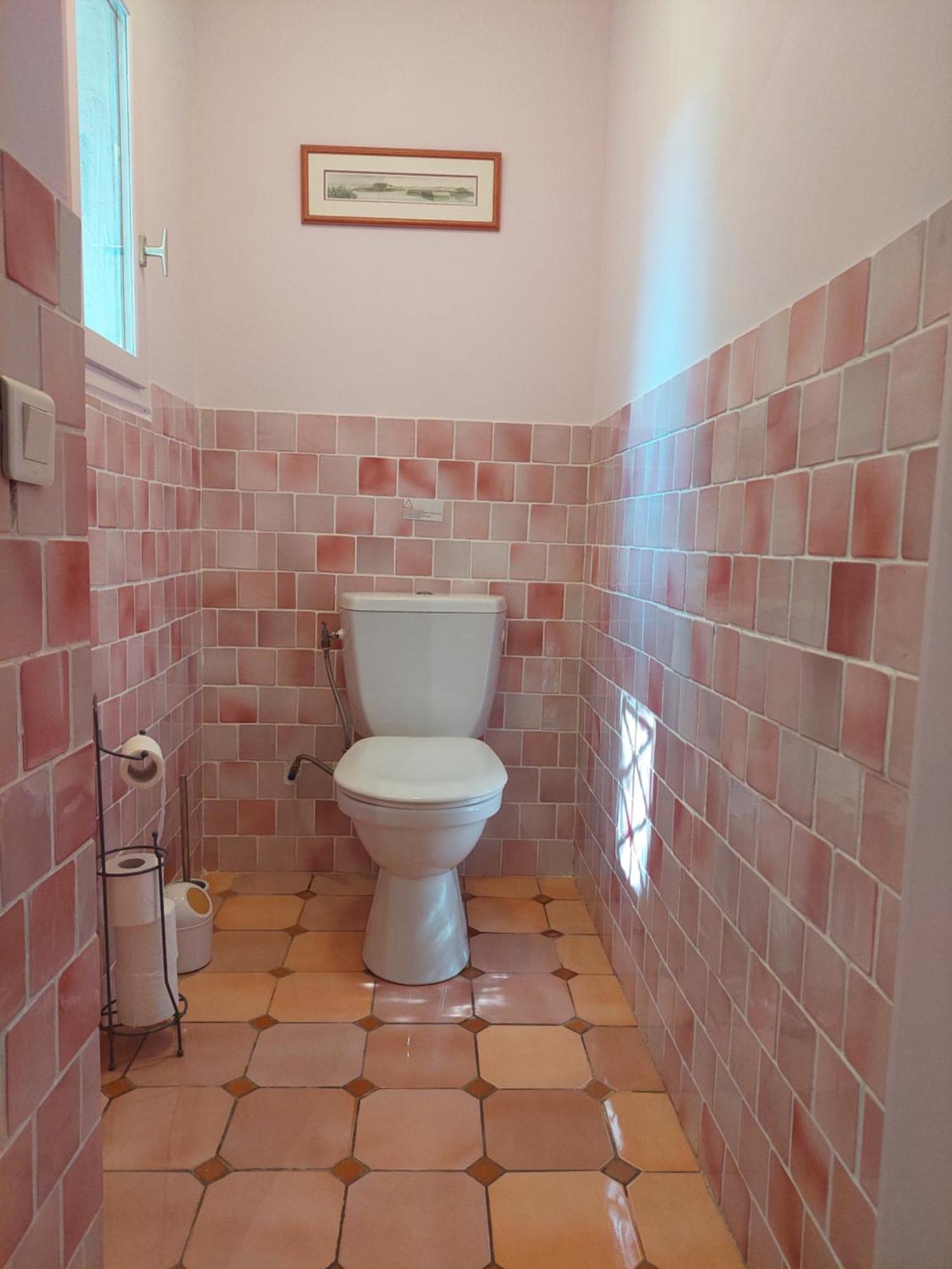Mas Des Cigognes Bed & Breakfast Le Thor Rom bilde